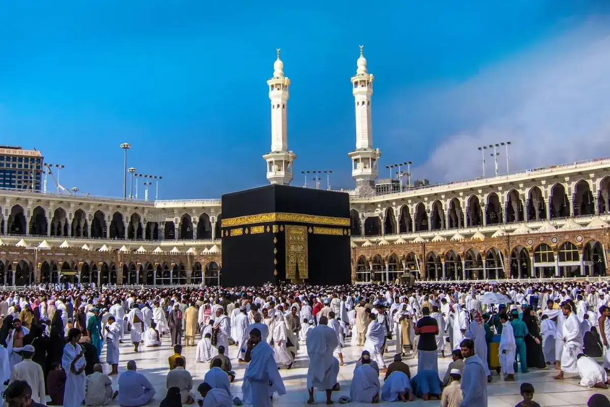 Aturan Cuti Ibadah Haji dan Umrah Karyawan Swasta & PNS