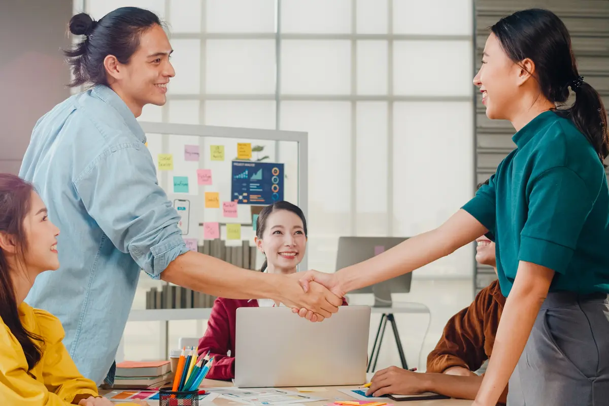 Apa itu Employee Relations? Ini Cara Meningkatkannya untuk HR!