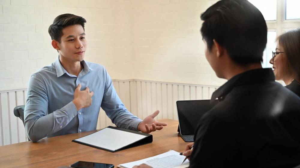 30 Pertanyaan HRD saat Interview & Tips Menilai Kandidat yang Tepat