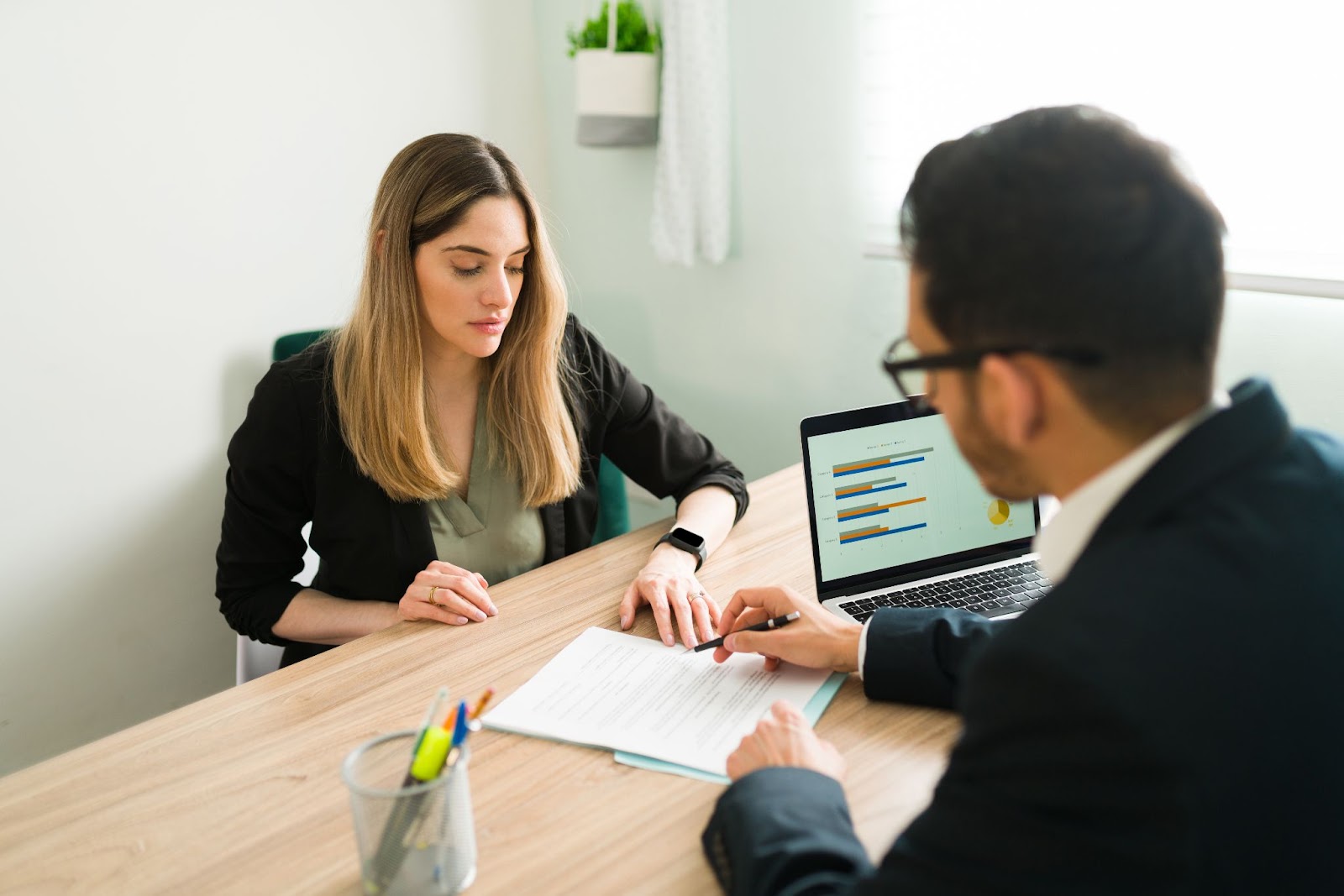10 Contoh Alasan Melamar Pekerjaan saat Interview yang Baik & Buruk
