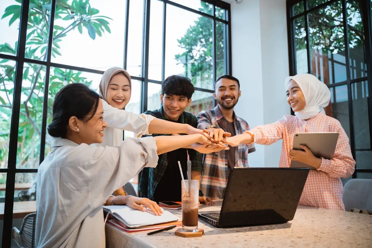 Apa Itu Budaya Perusahaan? Arti, Faktor, dan 2 Contohnya!