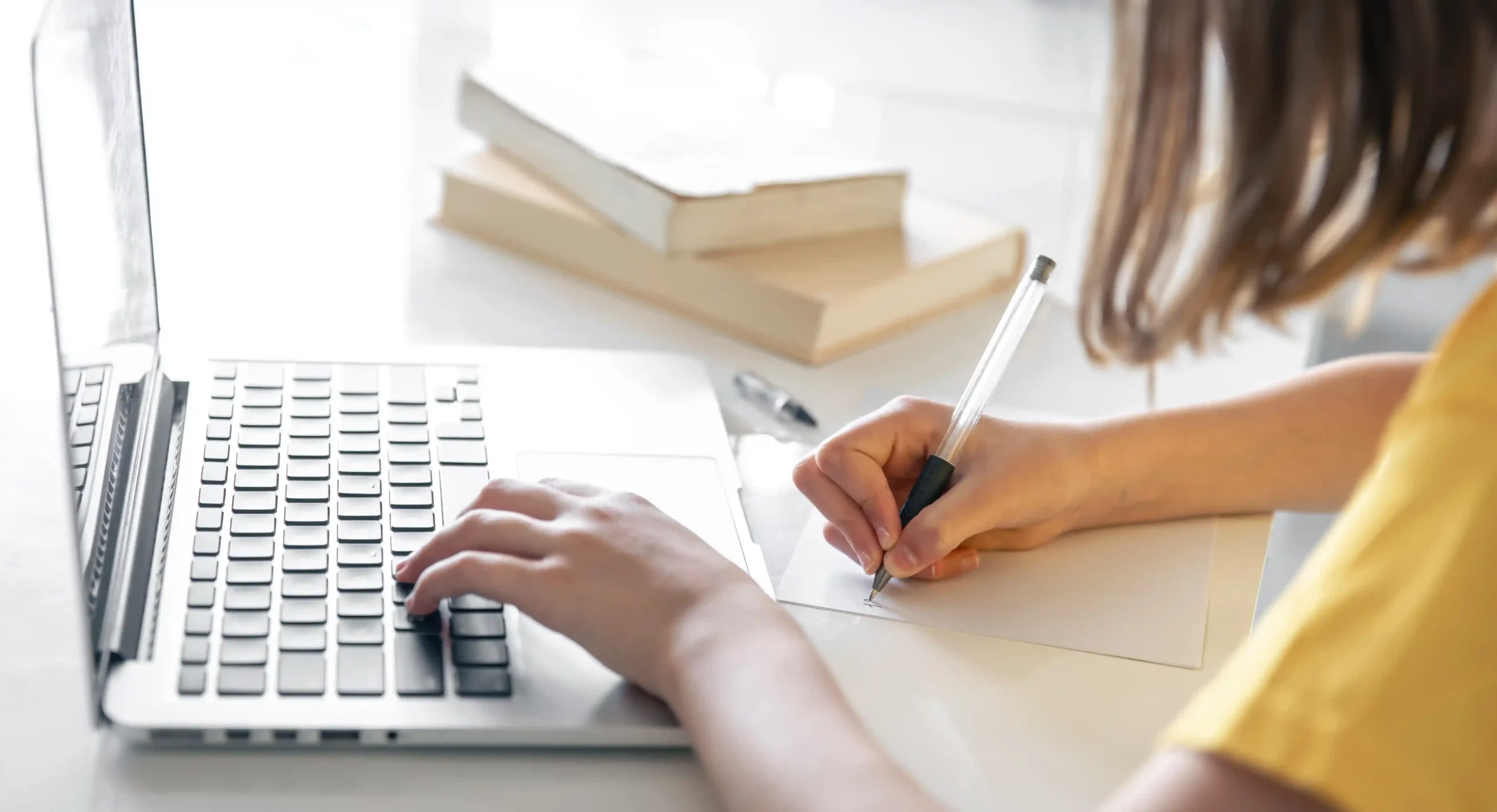 6 Contoh Email Pengajuan Cuti + Follow Up beserta Formatnya