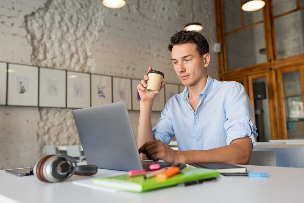 Perbedaan Kerja Paruh Waktu dan Freelance