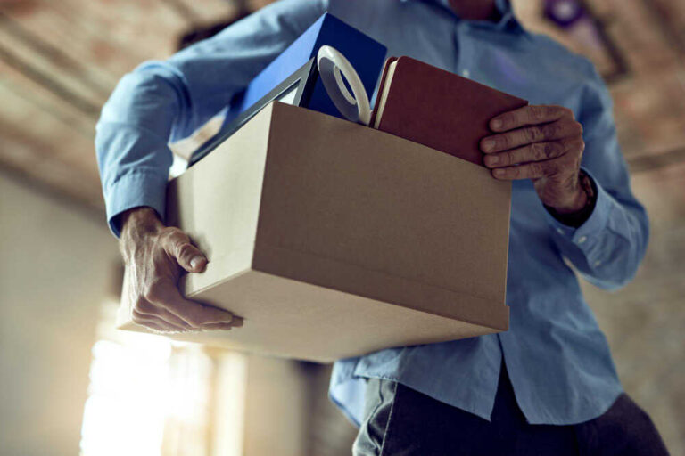 Hak Karyawan Saat Terkena Layoff