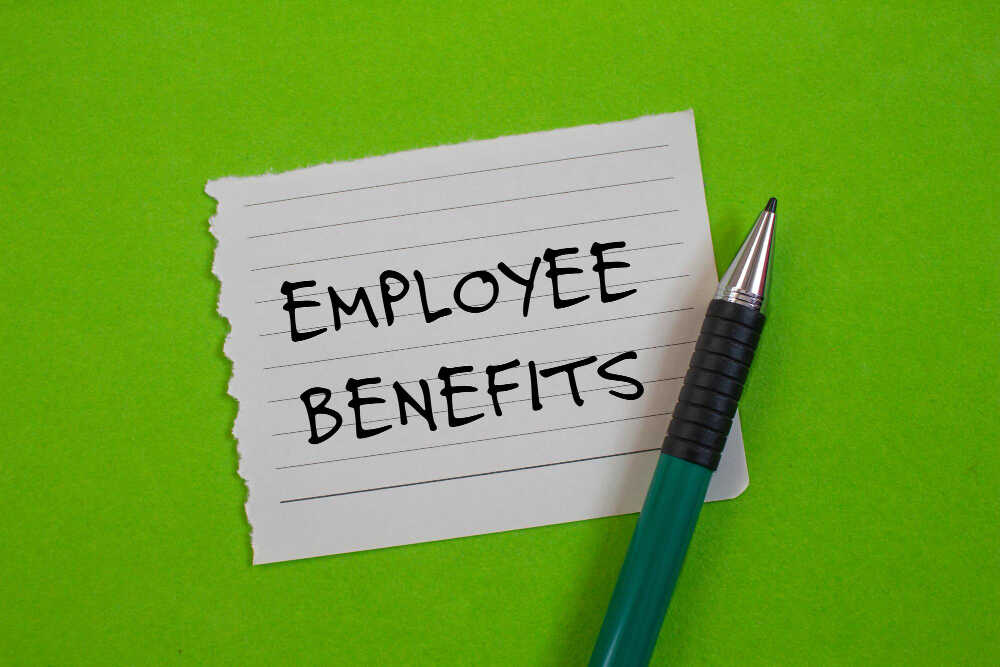Apa Itu Fringe Benefit? Jenis, Tujuan, & 6 Contohnya di Perusahaan 