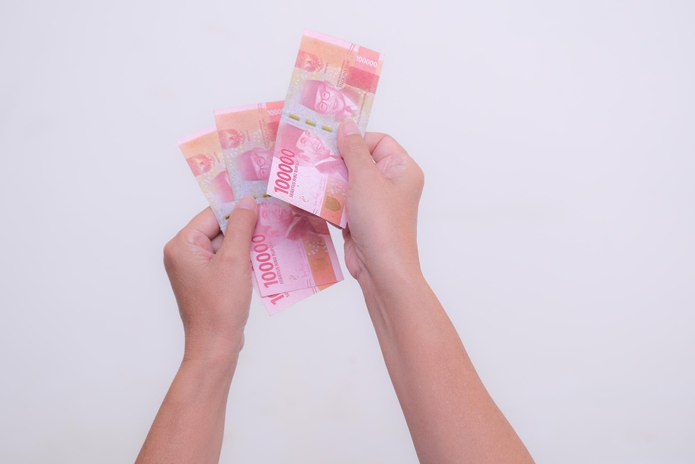 Apakah THR Kena Pajak? Simak Ketentuan & Cara Hitungnya