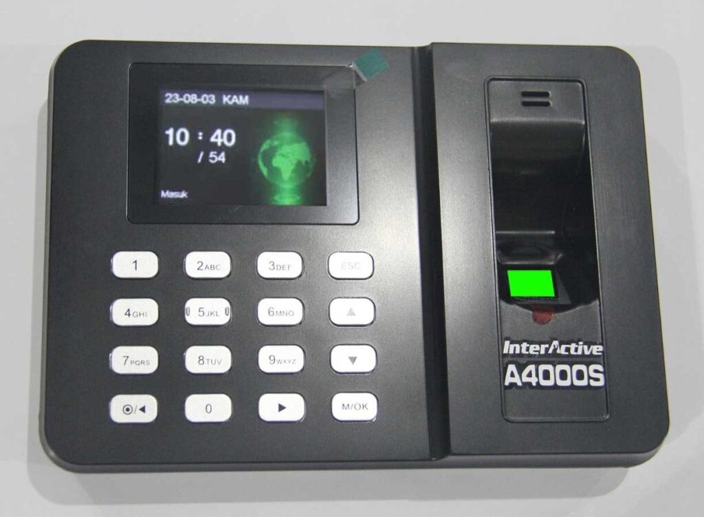 Contoh Mesin Absen Sidik Jari | Sumber: InterActive