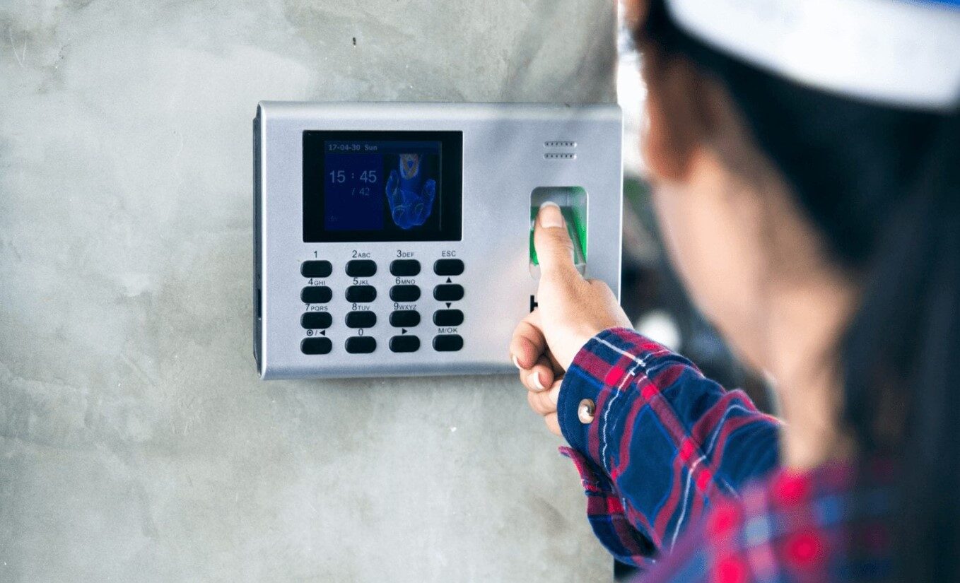 8 Cara Mengatasi Sensor Fingerprint Mesin Absensi Tidak Berfungsi