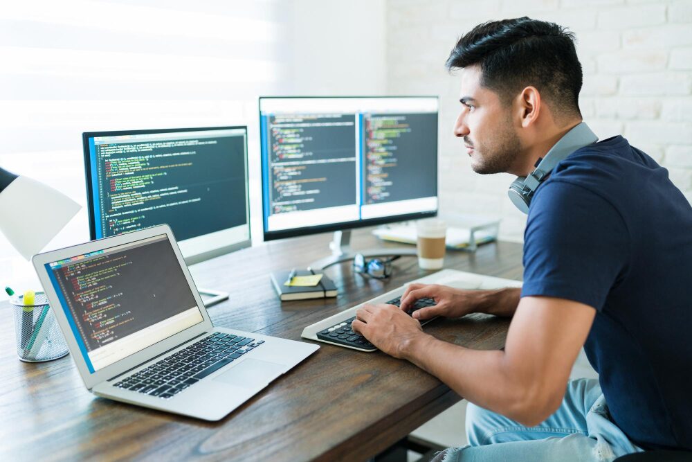 Gaji Frontend Developer Berdasarkan Industri