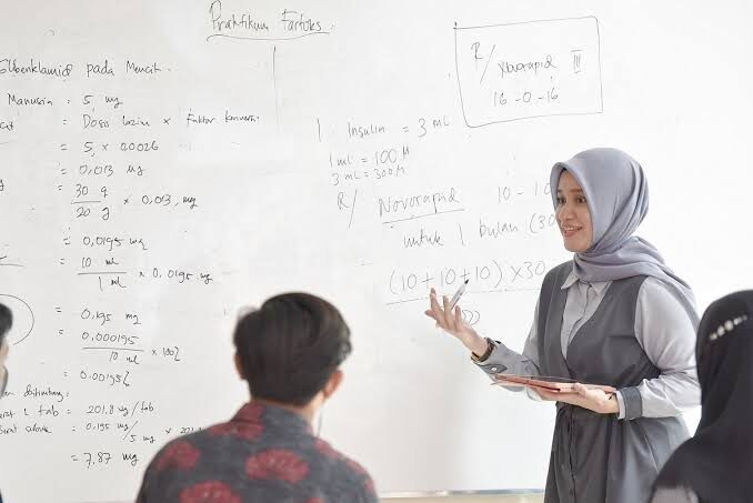 tunjangan dan benefit dosen